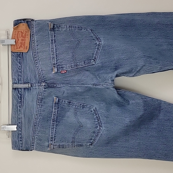 Levi's 501 Button Fly Faded & Distressed Raw Hem Blue Jeans 33 X 29 - Picture 8 of 12